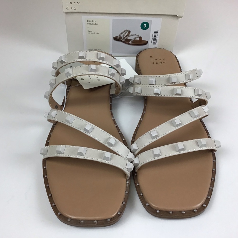 Women’s A New Day Hollis Sandals East on-and-off Off White Size 9